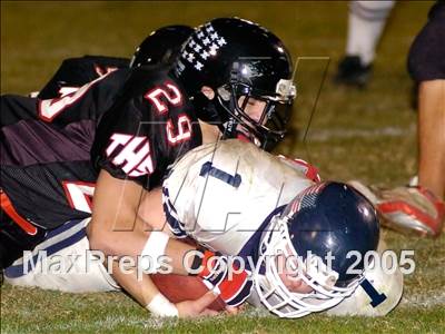 Thumbnail 3 in Newport Harbor vs. Tustin (D6 Semifinal) photogallery.