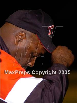 Thumbnail 1 in Newport Harbor vs. Tustin (D6 Semifinal) photogallery.