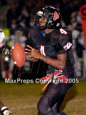 Thumbnail 3 in Newport Harbor vs. Tustin (D6 Semifinal) photogallery.