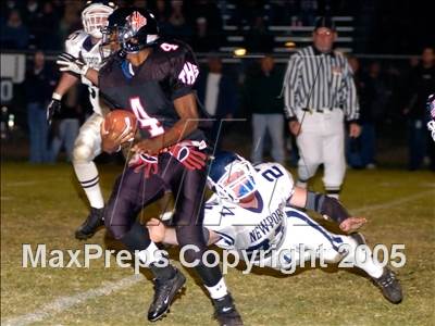 Thumbnail 2 in Newport Harbor vs. Tustin (D6 Semifinal) photogallery.