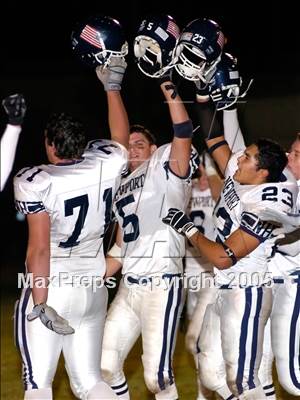 Thumbnail 1 in Newport Harbor vs. Tustin (D6 Semifinal) photogallery.