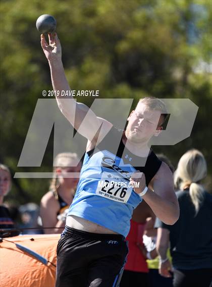 Thumbnail 1 in BYU Invitational photogallery.