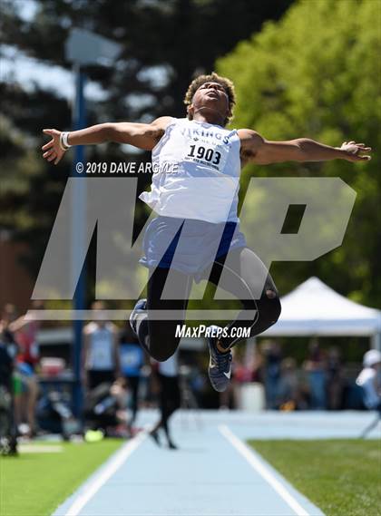 Thumbnail 2 in BYU Invitational photogallery.
