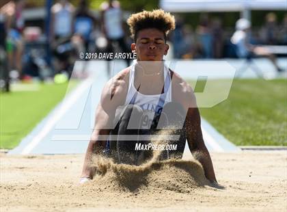 Thumbnail 3 in BYU Invitational photogallery.