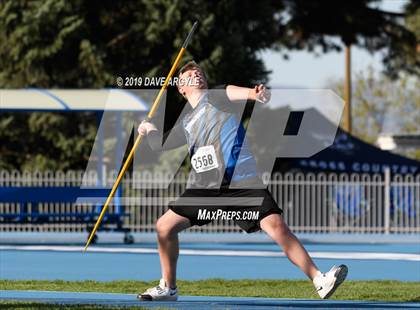 Thumbnail 3 in BYU Invitational photogallery.