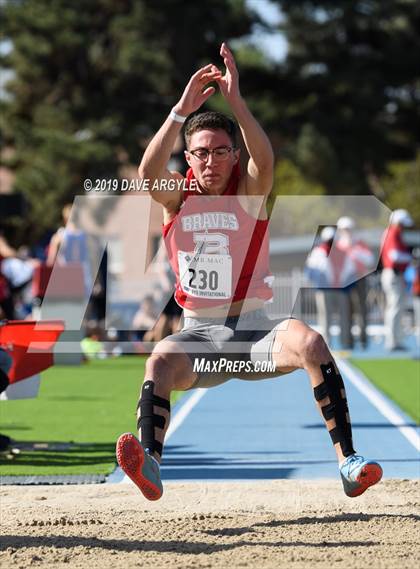 Thumbnail 3 in BYU Invitational photogallery.