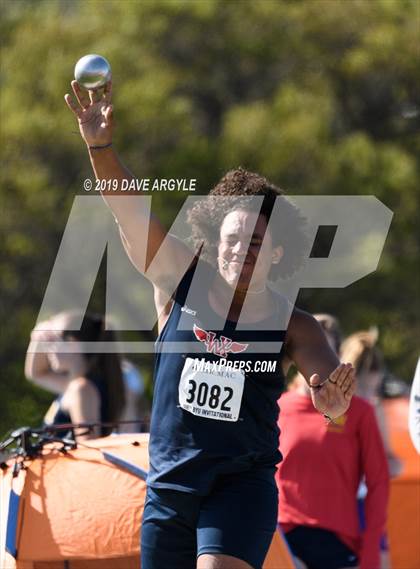 Thumbnail 3 in BYU Invitational photogallery.