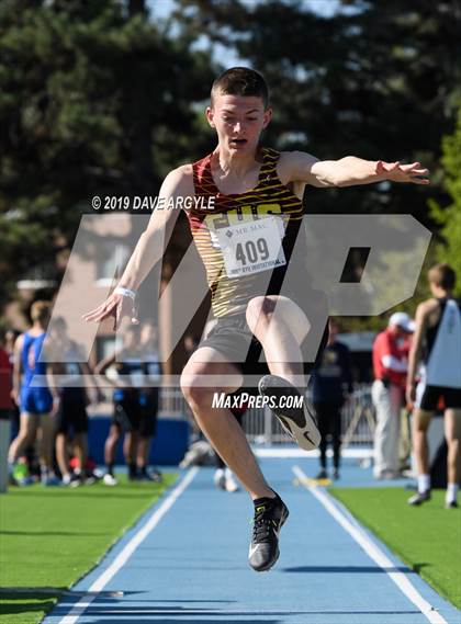 Thumbnail 2 in BYU Invitational photogallery.