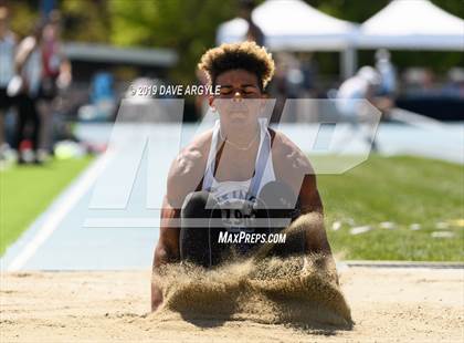Thumbnail 3 in BYU Invitational photogallery.
