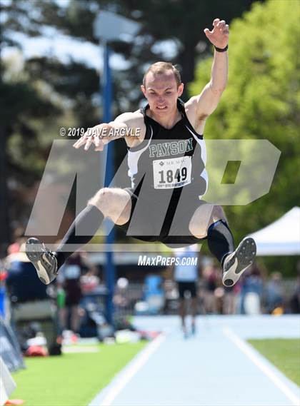 Thumbnail 2 in BYU Invitational photogallery.