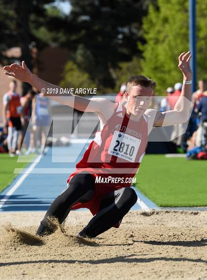 Thumbnail 2 in BYU Invitational photogallery.