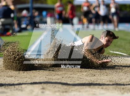 Thumbnail 2 in BYU Invitational photogallery.
