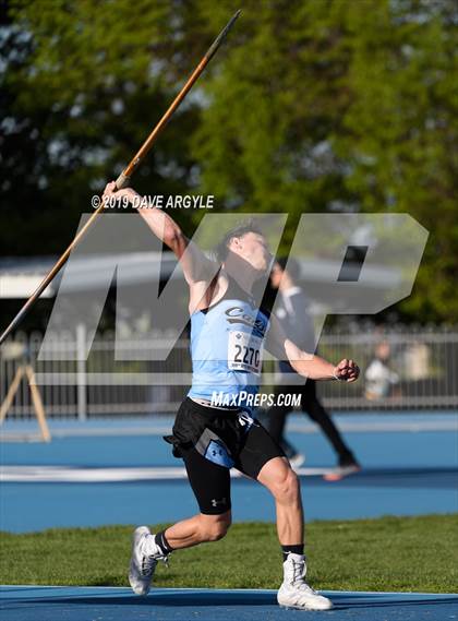 Thumbnail 3 in BYU Invitational photogallery.