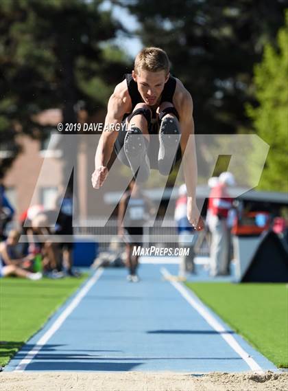 Thumbnail 2 in BYU Invitational photogallery.