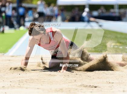 Thumbnail 2 in BYU Invitational photogallery.
