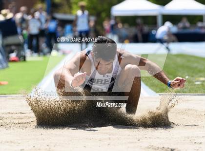 Thumbnail 2 in BYU Invitational photogallery.
