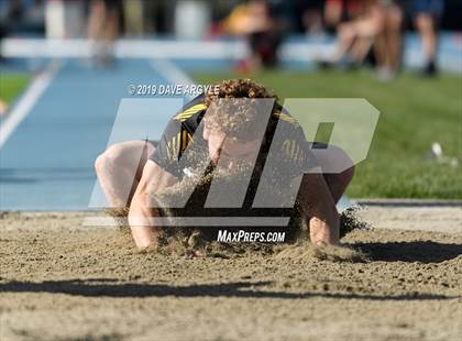 Thumbnail 3 in BYU Invitational photogallery.