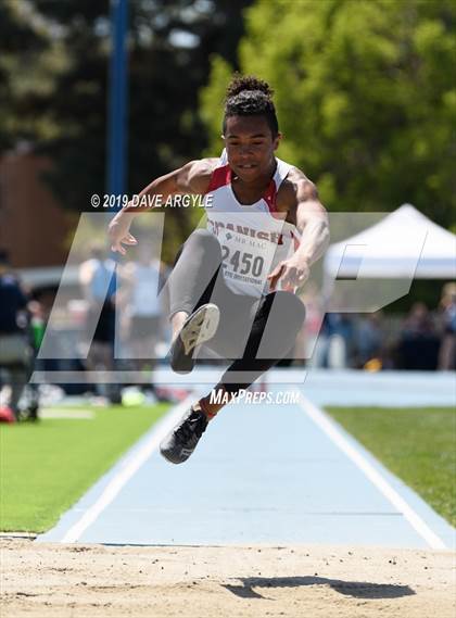 Thumbnail 2 in BYU Invitational photogallery.