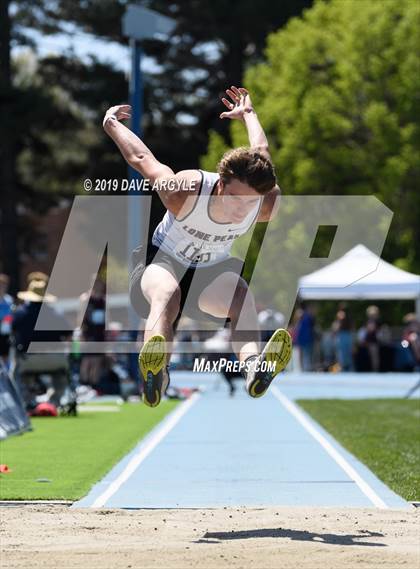Thumbnail 1 in BYU Invitational photogallery.