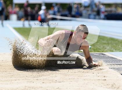 Thumbnail 3 in BYU Invitational photogallery.