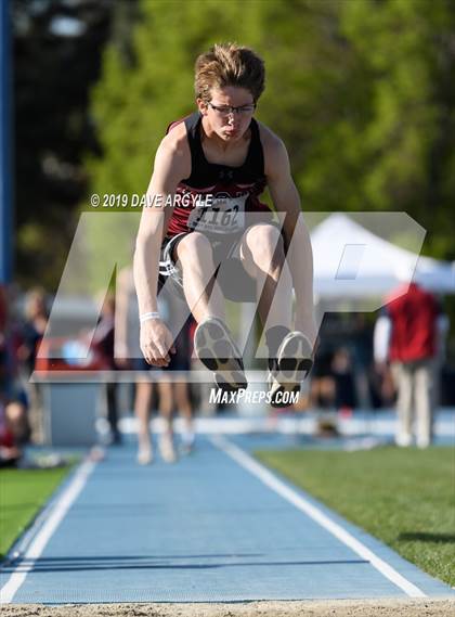 Thumbnail 3 in BYU Invitational photogallery.