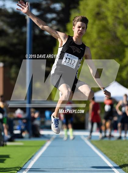 Thumbnail 2 in BYU Invitational photogallery.
