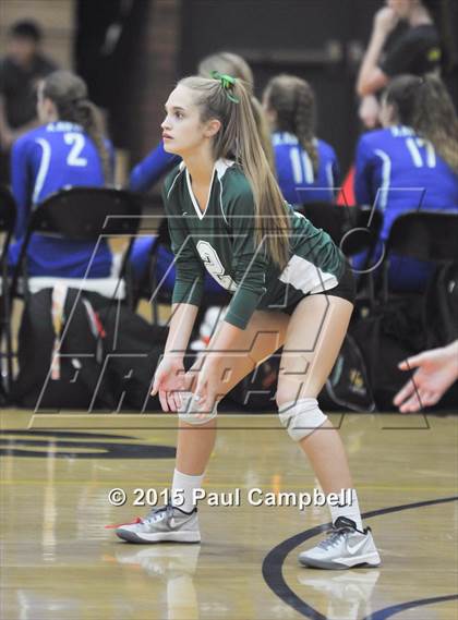 Thumbnail 2 in Gilbert vs Sunnyslope (Gilbert Invitational) photogallery.