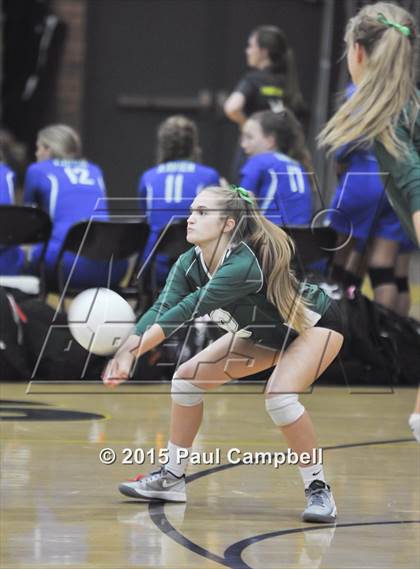 Thumbnail 3 in Gilbert vs Sunnyslope (Gilbert Invitational) photogallery.