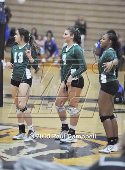 Thumbnail 1 in Gilbert vs Sunnyslope (Gilbert Invitational) photogallery.