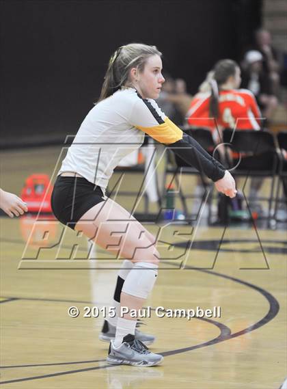 Thumbnail 3 in Gilbert vs Sunnyslope (Gilbert Invitational) photogallery.