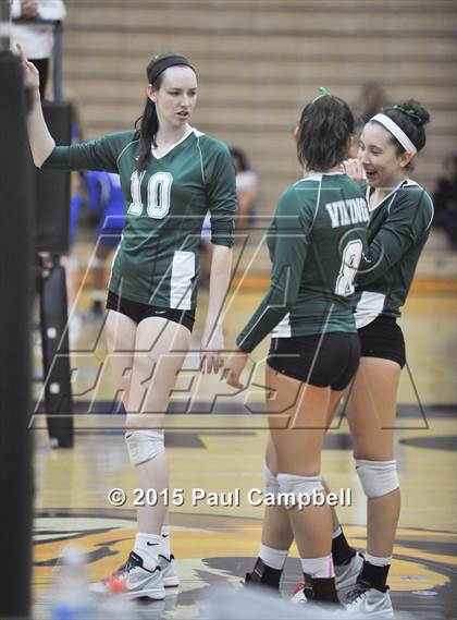 Thumbnail 3 in Gilbert vs Sunnyslope (Gilbert Invitational) photogallery.