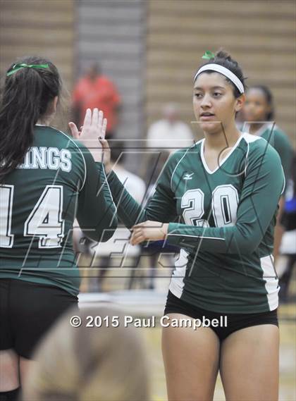 Thumbnail 2 in Gilbert vs Sunnyslope (Gilbert Invitational) photogallery.