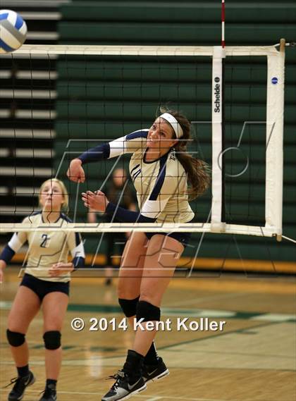 Thumbnail 3 in Adams vs. Stoney Creek photogallery.