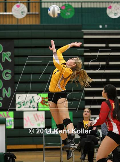 Thumbnail 2 in Adams vs. Stoney Creek photogallery.