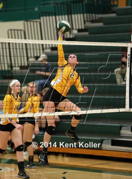 Thumbnail 3 in Adams vs. Stoney Creek photogallery.