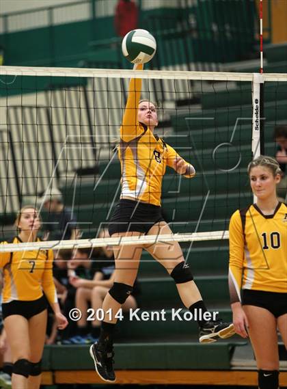 Thumbnail 2 in Adams vs. Stoney Creek photogallery.