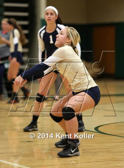 Thumbnail 3 in Adams vs. Stoney Creek photogallery.