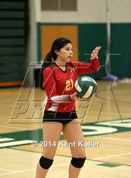 Thumbnail 2 in Adams vs. Stoney Creek photogallery.