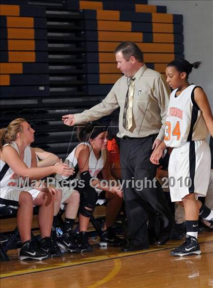 Thumbnail 1 in Mt. Vernon vs Marion (Regional Playoffs) photogallery.