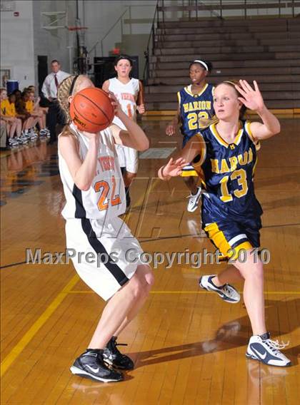 Thumbnail 1 in Mt. Vernon vs Marion (Regional Playoffs) photogallery.