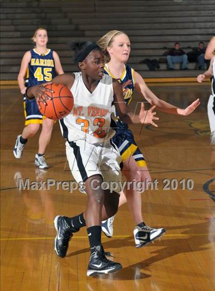 Thumbnail 3 in Mt. Vernon vs Marion (Regional Playoffs) photogallery.