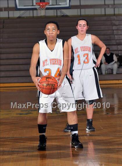 Thumbnail 1 in Mt. Vernon vs Marion (Regional Playoffs) photogallery.