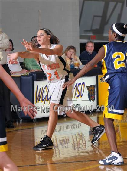 Thumbnail 3 in Mt. Vernon vs Marion (Regional Playoffs) photogallery.