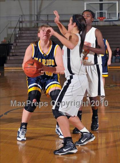Thumbnail 3 in Mt. Vernon vs Marion (Regional Playoffs) photogallery.