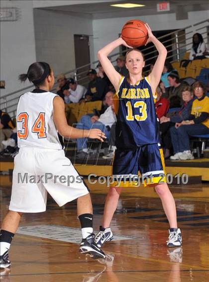 Thumbnail 3 in Mt. Vernon vs Marion (Regional Playoffs) photogallery.