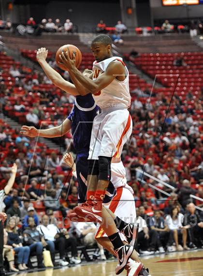 Thumbnail 2 in Cathedral Catholic vs. St. Augustine (CIF SDS D3 Final) photogallery.