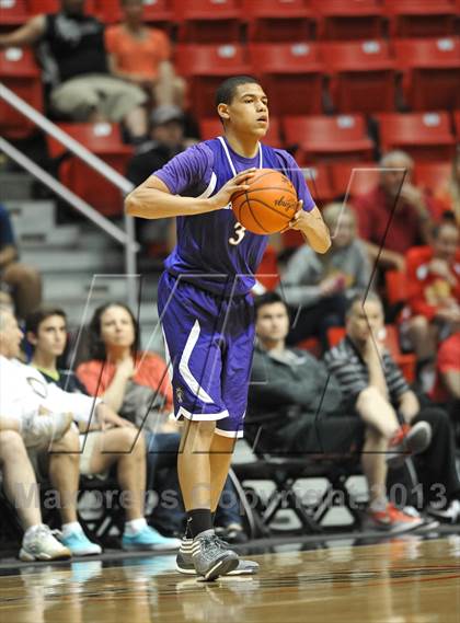 Thumbnail 2 in Cathedral Catholic vs. St. Augustine (CIF SDS D3 Final) photogallery.
