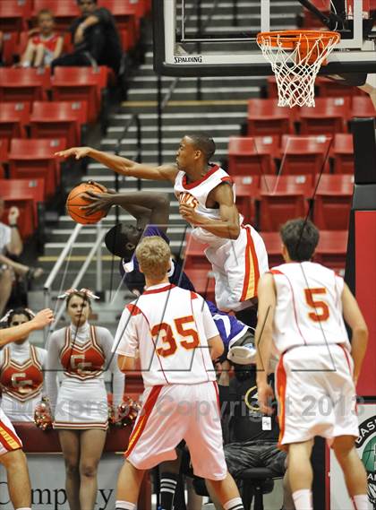 Thumbnail 3 in Cathedral Catholic vs. St. Augustine (CIF SDS D3 Final) photogallery.