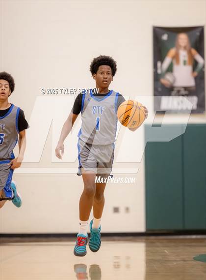 Thumbnail 1 in JV: San Tan Foothills @ Tanque Verde photogallery.