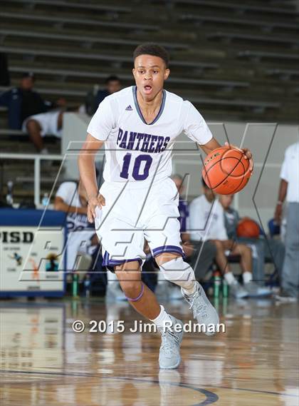 Thumbnail 2 in Ridge Point vs. Clark (McDonald's Texas Invitational) photogallery.